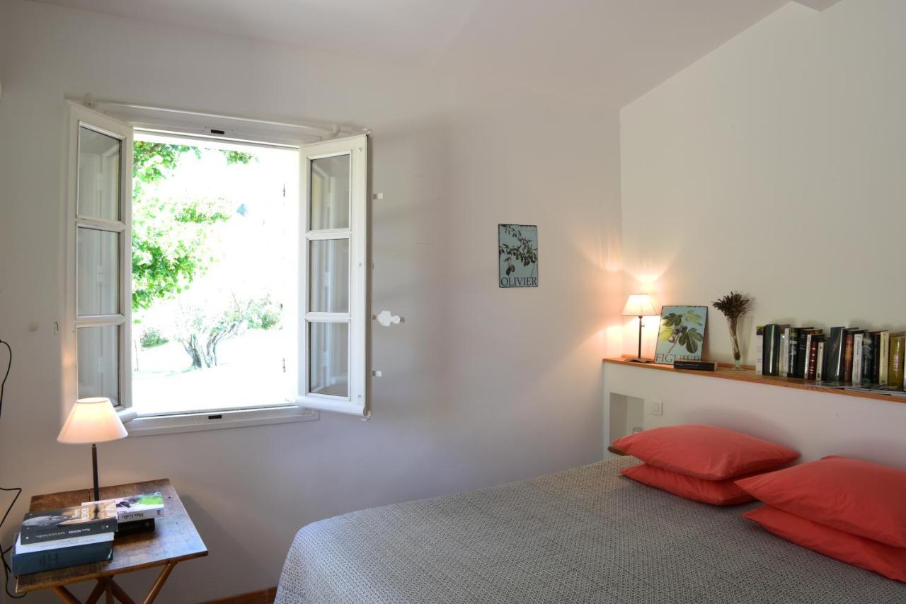 Hotel Domaine De La Font Des Peres - Teritoria Le Beausset Zewnętrze zdjęcie